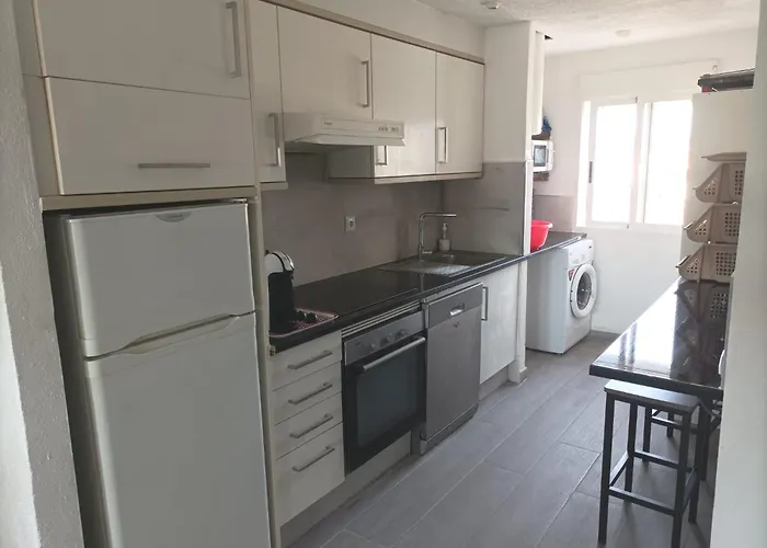 Con Terraza Privada Y Piscinas Apartman *