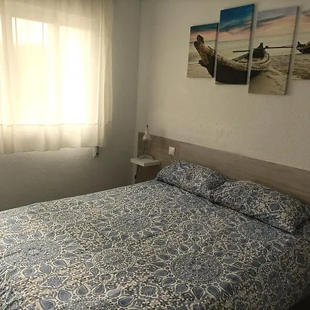 Con Terraza Privada Y Piscinas