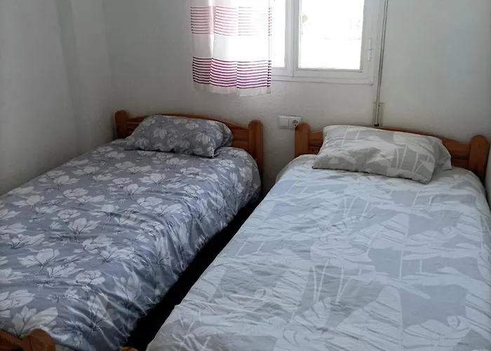 Apartamento Con Terraza Privada Y Piscinas *
